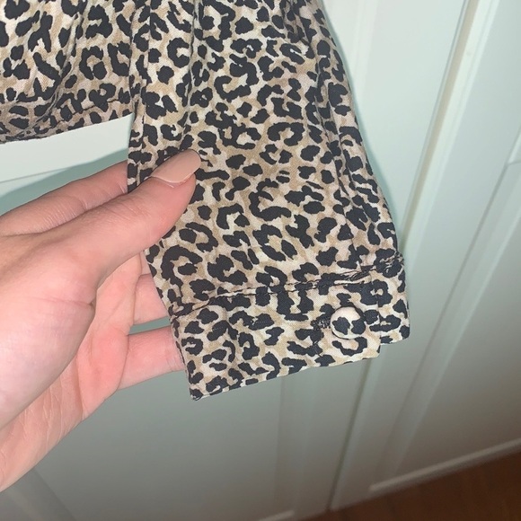 Beachlunchlounge Leopard Tie Front Long-Sleeve Button Down Top Size Small - Picture 8 of 11